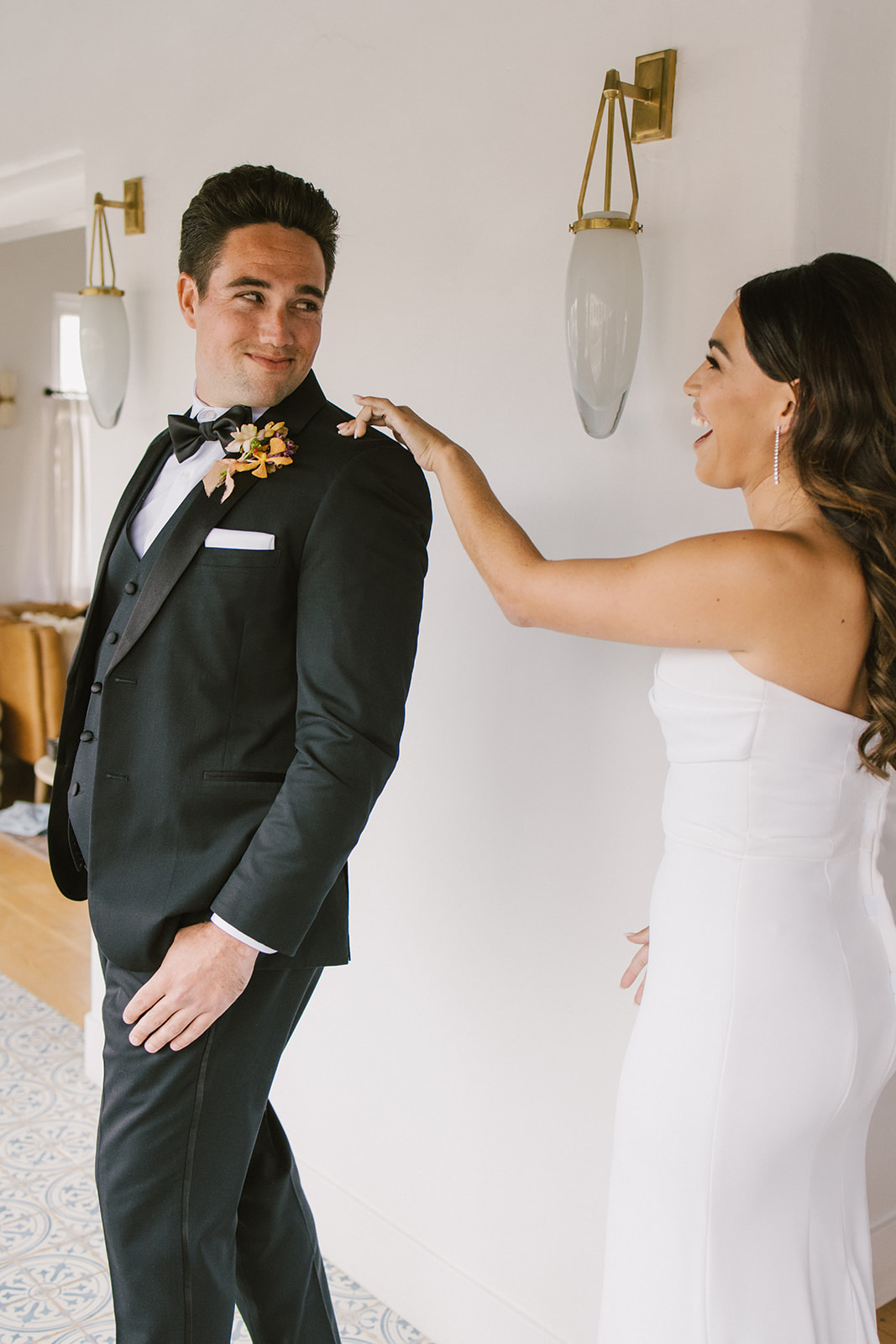 groom's reaction as he sees bride for the first time