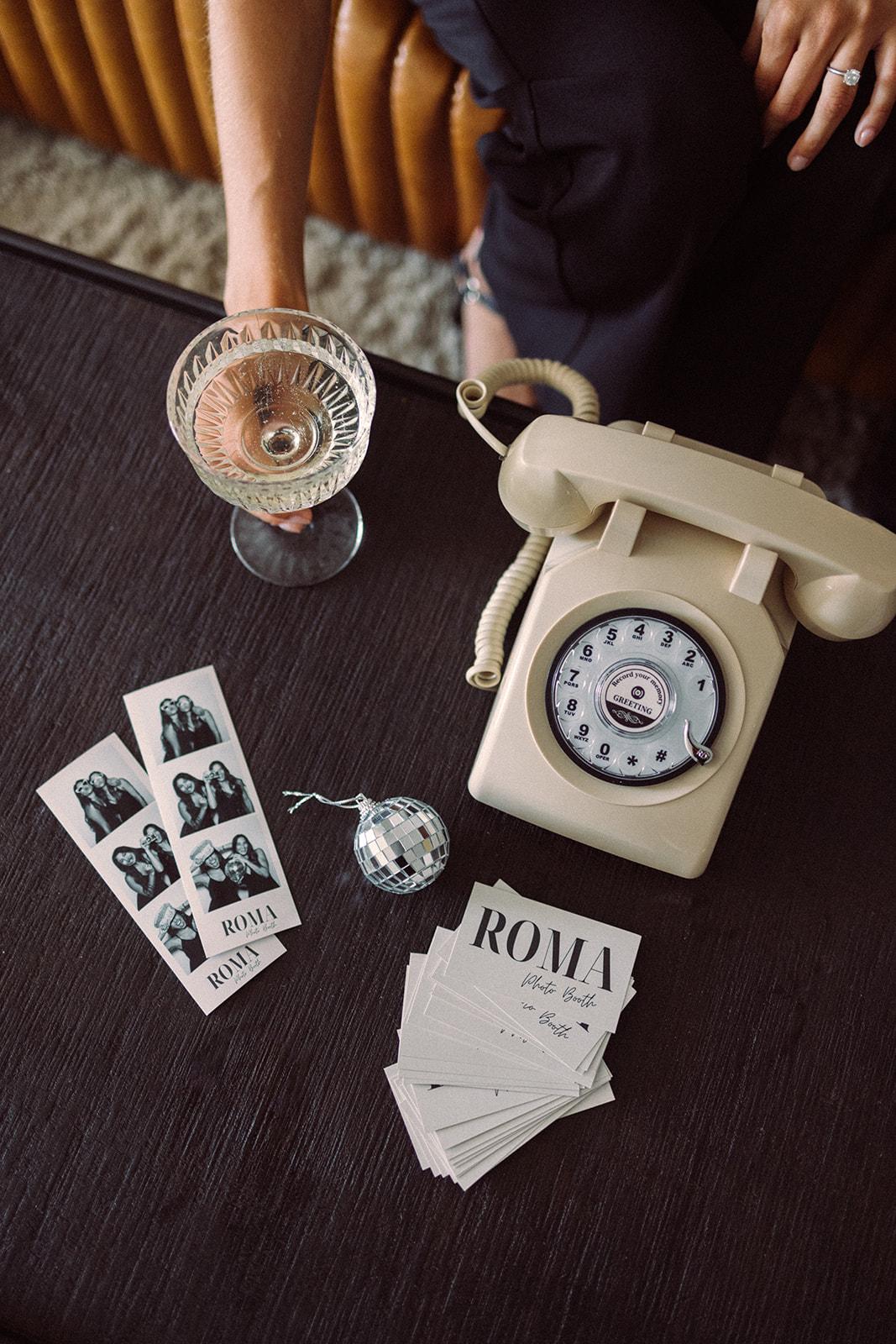 trendy branding photos in studio 