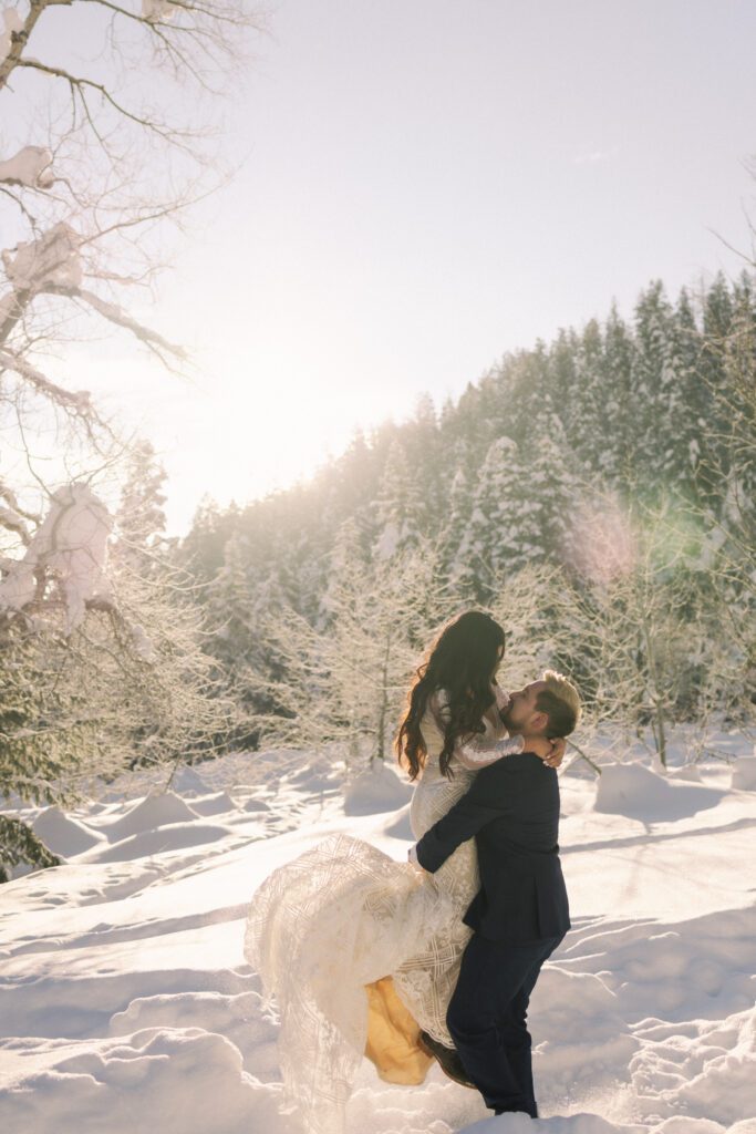 Snowy elopement in Park City, Utah