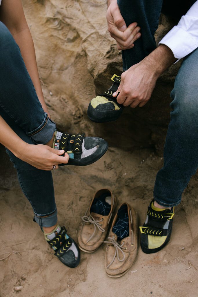 rock climbing couples shoot