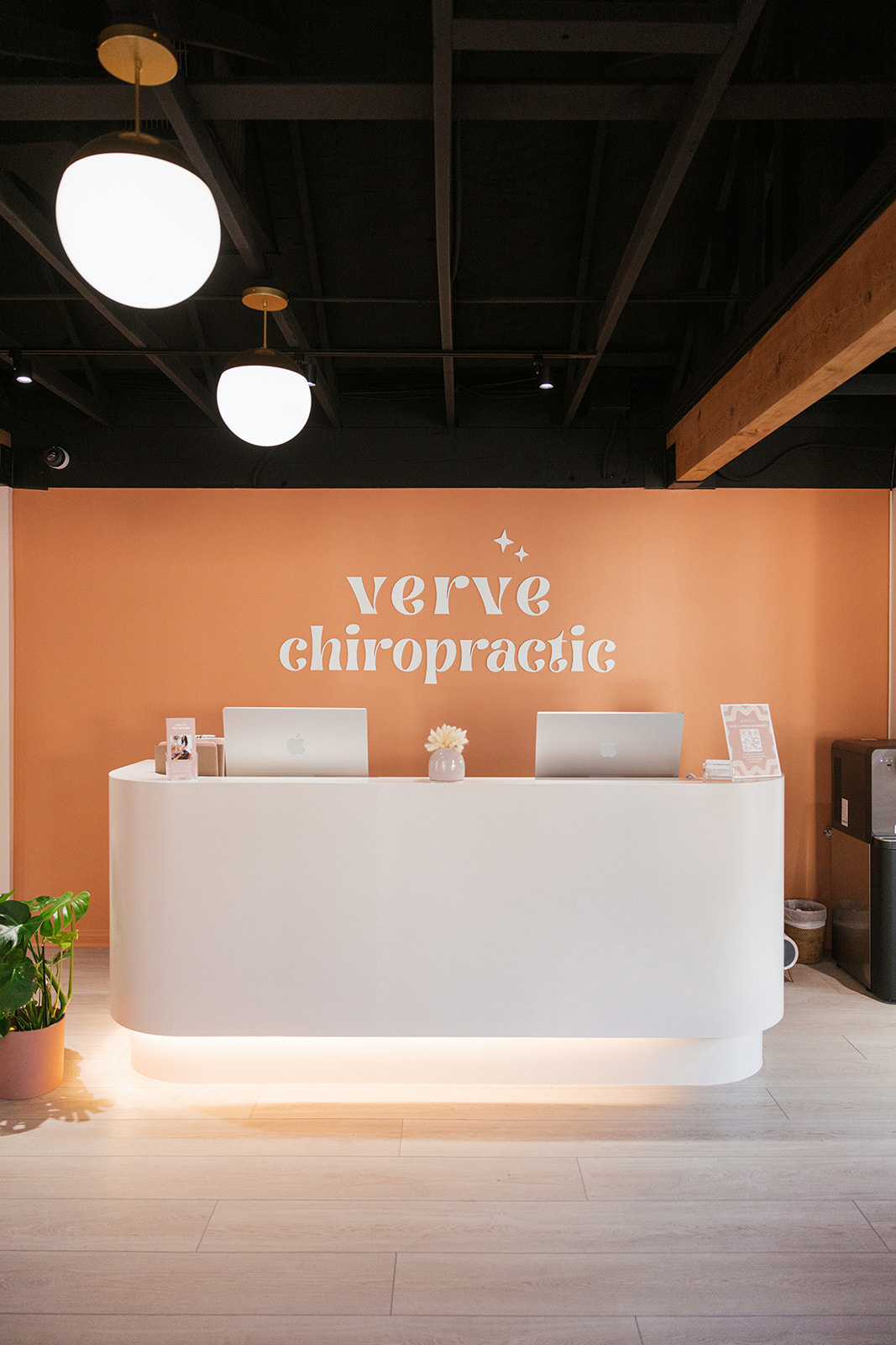 retro designed chiropractor's office in Costa Mesa 